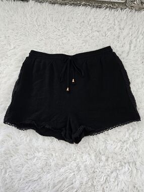 Allie Rose Cotton Linen Blend Black Elastic Waist Shorts. Size medium.